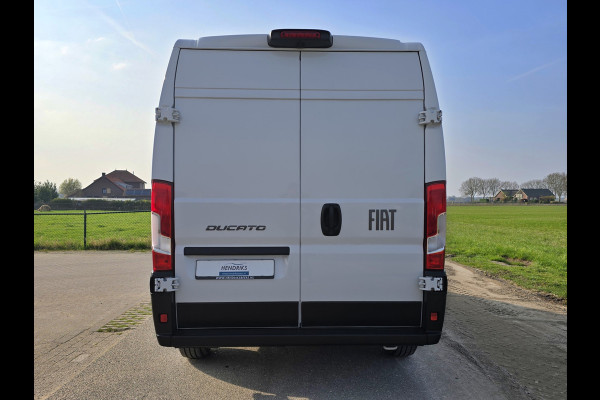 Fiat Ducato 35 2.2 MultiJet L2H2 - 140 Pk - Euro 6 - Groot Scherm - Navi - ParkeerCamera - Airco - Cruise Control