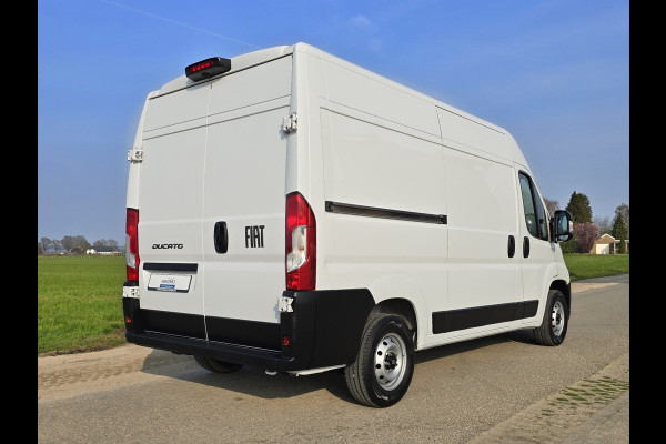 Fiat Ducato 35 2.2 MultiJet L2H2 - 140 Pk - Euro 6 - Groot Scherm - Navi - ParkeerCamera - Airco - Cruise Control