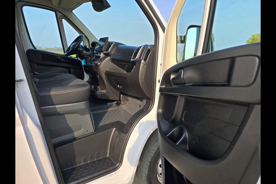 Fiat Ducato 35 2.2 MultiJet L2H2 - 140 Pk - Euro 6 - Groot Scherm - Navi - ParkeerCamera - Airco - Cruise Control