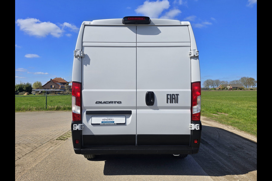 Fiat Ducato 2.2 MultiJet L2 H2 3.5t - 140 Pk - Euro 6 - Groot Scherm - Navi - ParkeerCamera - Airco - Cruise Control