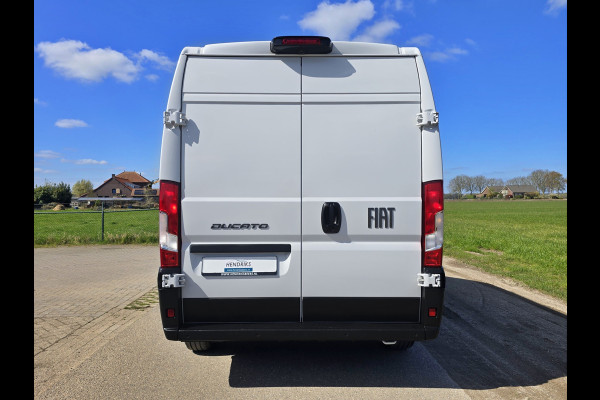 Fiat Ducato 2.2 MultiJet L2 H2 3.5t - 140 Pk - Euro 6 - Groot Scherm - Navi - ParkeerCamera - Airco - Cruise Control