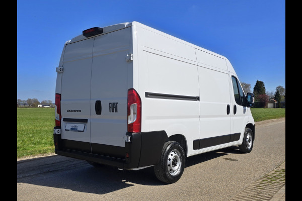 Fiat Ducato 2.2 MultiJet L2 H2 3.5t - 140 Pk - Euro 6 - Groot Scherm - Navi - ParkeerCamera - Airco - Cruise Control