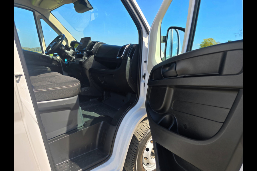 Fiat Ducato 2.2 MultiJet L2 H2 3.5t - 140 Pk - Euro 6 - Groot Scherm - Navi - ParkeerCamera - Airco - Cruise Control