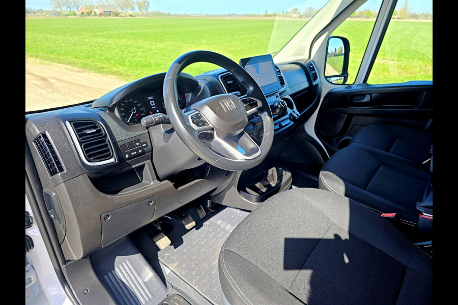 Fiat Ducato 2.2 MultiJet L2 H2 3.5t - 140 Pk - Euro 6 - Groot Scherm - Navi - ParkeerCamera - Airco - Cruise Control