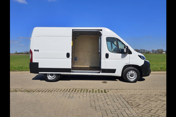Fiat Ducato 2.2 MultiJet L2 H2 3.5t - 140 Pk - Euro 6 - Groot Scherm - Navi - ParkeerCamera - Airco - Cruise Control