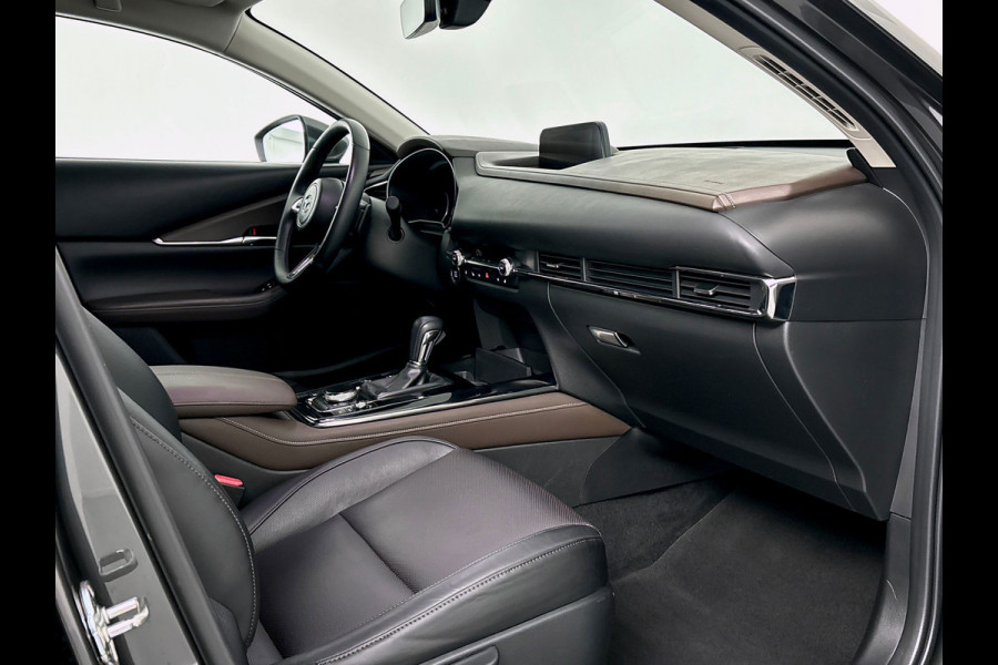 Mazda CX-30 2.0 e-SkyActiv-X M Hybrid 186pk, Luxury, Bose, Stoel+Stuurverwarm, ACC,Blis, 1300kg Trekgewicht