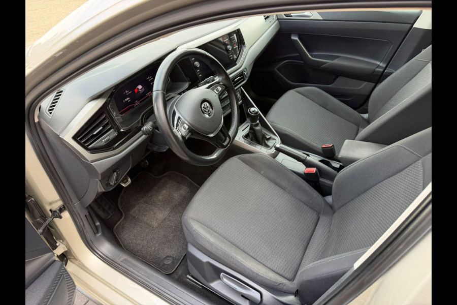 Volkswagen Polo 1.0 TSI R-Line,Panoramadak,Virtual,NL auto,Apple Carplay,Camera,Cruise Control