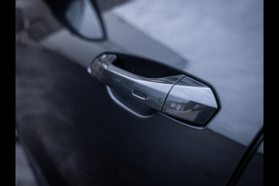 Audi e-tron 50 quattro Advanced edition Plus 71 kWh - S-Line l Pano l Trekhaak l 360cam