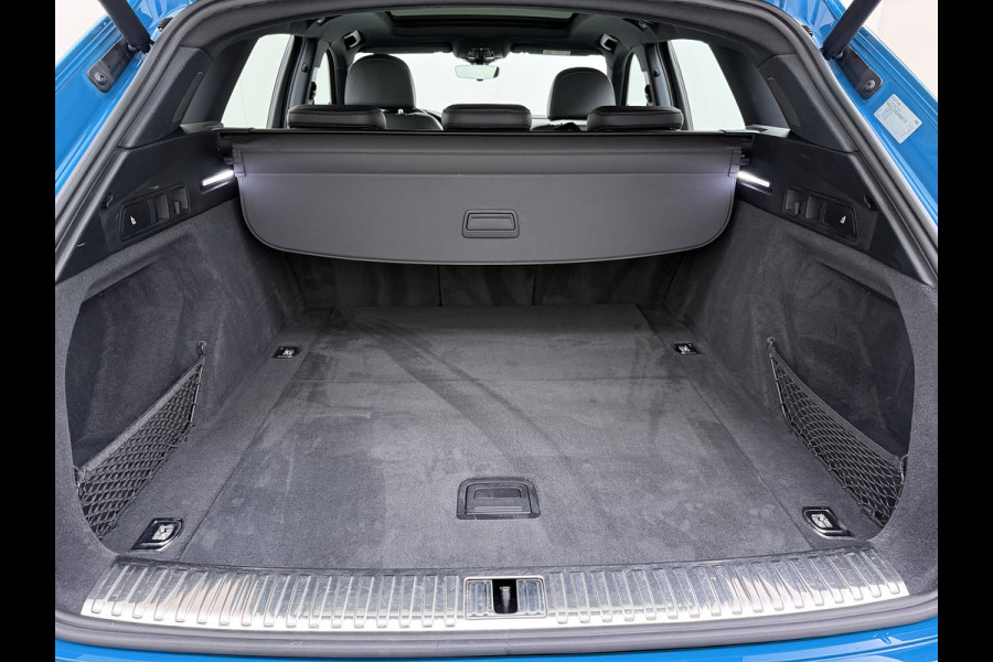 Audi e-tron 55 Quattro Advanced Pro Line Plus Edition One 95kWh SOH 91% 408PK Virtual Mirrors Bang&Olufsen® Trekhaak Panoramadak Leder+Geven Apple Carplay Android Auto Tour pakket DAB Elek.Achterklep Akoestisch zijruiten Matrix-Led Lmv 20" Luchtvering 1.800KG Trekgewicht