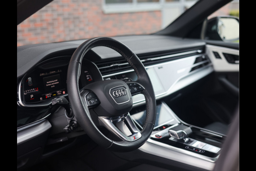 Audi SQ8 4.0 TFSI quattro | Pano - B&O - HUD