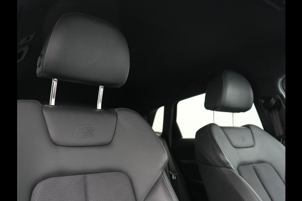 Audi Q8 e-tron 55 quattro S Line 114 kWh Dealer O.H | Trekhaak Afn. | Luchtvering | 360 Camera | Head Up | Adaptive Cruise | Matrix LED | Alcantara Sportstoelen Verwarmd | Apple Carplay | Keyless | Blis | Navigatie | Virtual | DAB | 20"L.M |