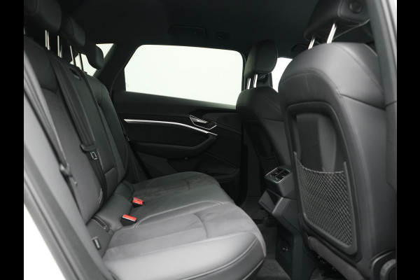 Audi Q8 e-tron 55 quattro S Line 114 kWh Dealer O.H | Trekhaak Afn. | Luchtvering | 360 Camera | Head Up | Adaptive Cruise | Matrix LED | Alcantara Sportstoelen Verwarmd | Apple Carplay | Keyless | Blis | Navigatie | Virtual | DAB | 20"L.M |