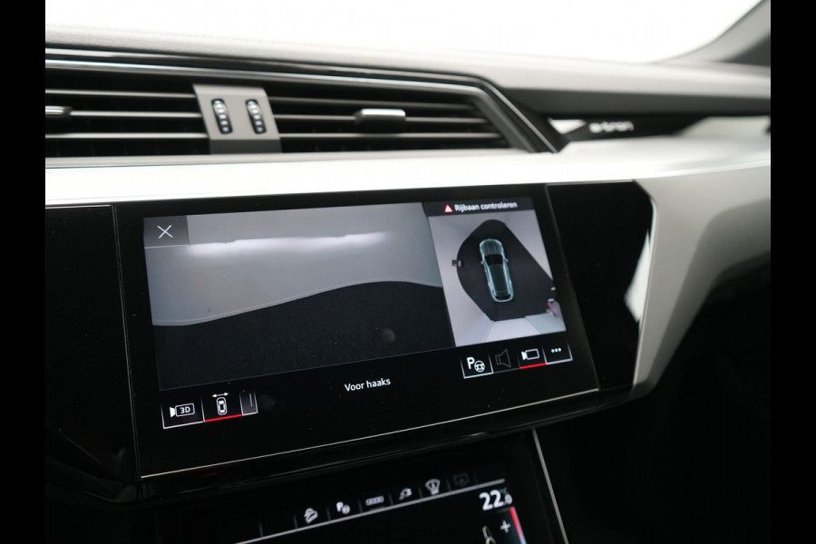 Audi Q8 e-tron 55 quattro S Line 114 kWh Dealer O.H | Trekhaak Afn. | Luchtvering | 360 Camera | Head Up | Adaptive Cruise | Matrix LED | Alcantara Sportstoelen Verwarmd | Apple Carplay | Keyless | Blis | Navigatie | Virtual | DAB | 20"L.M |