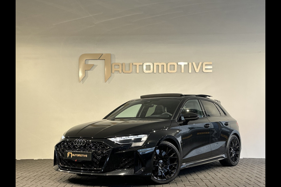 Audi RS3 Sportback 2.5 TFSI quattro Pano|Sonos|Carbon|Kuipstoelen|Hulk