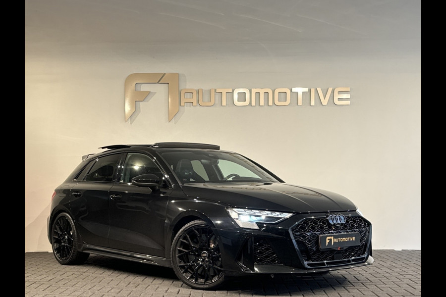 Audi RS3 Sportback 2.5 TFSI quattro Pano|Sonos|Carbon|Kuipstoelen|Hulk