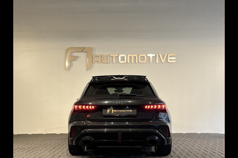 Audi RS3 Sportback 2.5 TFSI quattro Pano|Sonos|Carbon|Kuipstoelen|Hulk
