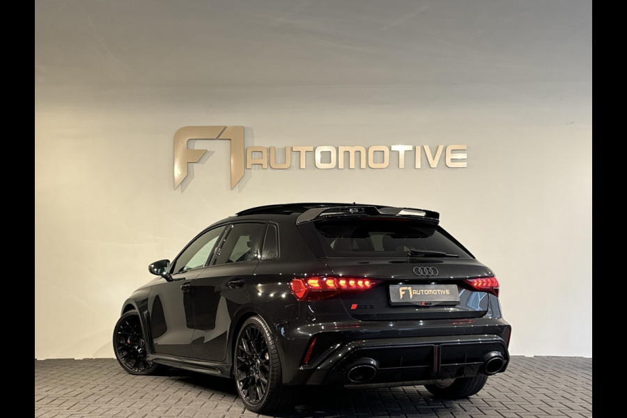 Audi RS3 Sportback 2.5 TFSI quattro Pano|Sonos|Carbon|Kuipstoelen|Hulk