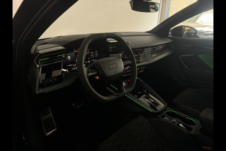 Audi RS3 Sportback 2.5 TFSI quattro Pano|Sonos|Carbon|Kuipstoelen|Hulk