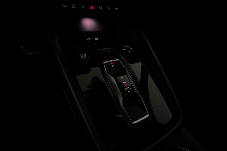 Audi RS3 Sportback 2.5 TFSI quattro Pano|Sonos|Carbon|Kuipstoelen|Hulk