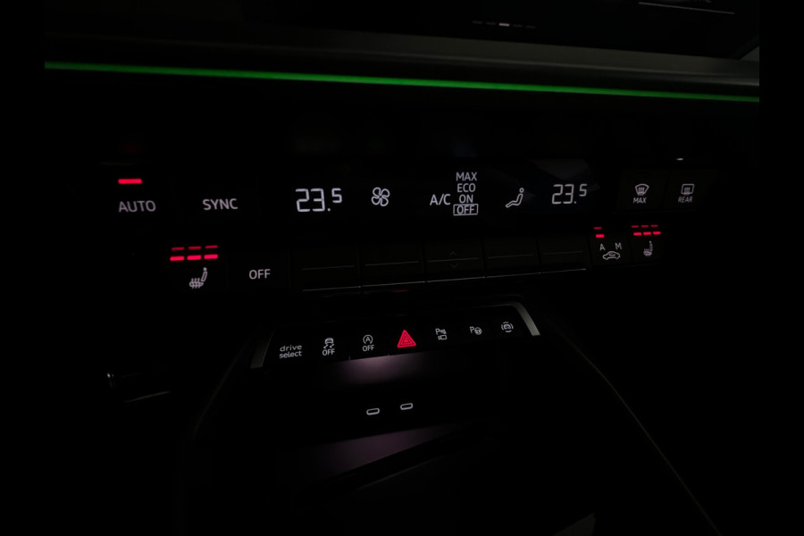 Audi RS3 Sportback 2.5 TFSI quattro Pano|Sonos|Carbon|Kuipstoelen|Hulk