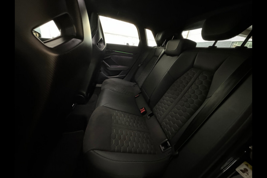Audi RS3 Sportback 2.5 TFSI quattro Pano|Sonos|Carbon|Kuipstoelen|Hulk