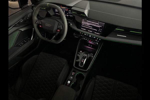 Audi RS3 Sportback 2.5 TFSI quattro Pano|Sonos|Carbon|Kuipstoelen|Hulk