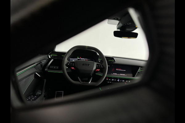 Audi RS3 Sportback 2.5 TFSI quattro Pano|Sonos|Carbon|Kuipstoelen|Hulk