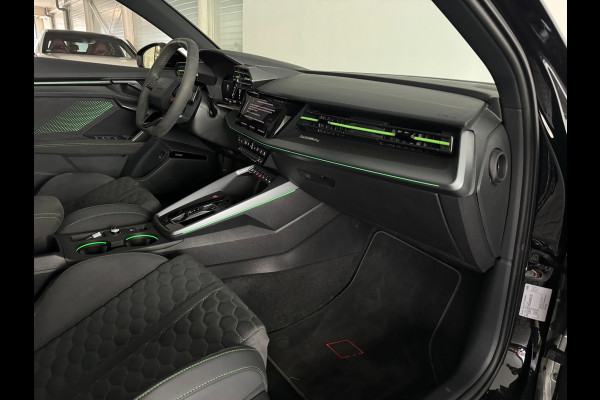 Audi RS3 Sportback 2.5 TFSI quattro Pano|Sonos|Carbon|Kuipstoelen|Hulk