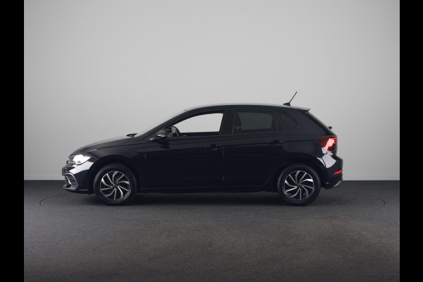 Volkswagen Polo 1.0 TSI Life 95 pk | Navigatie via App | Parkeersensoren | Adaptieve cruise control | LED koplampen | Apple Carplay/Android Auto |