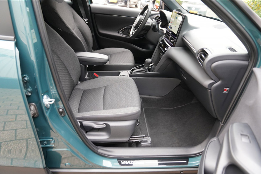 Toyota Yaris Cross 1.5 Hybrid 115 Dynamic|Prijs rijklaar incl fabrieksgarantie|Stoel/Stuurverwarming LMV 17" Clima Camera