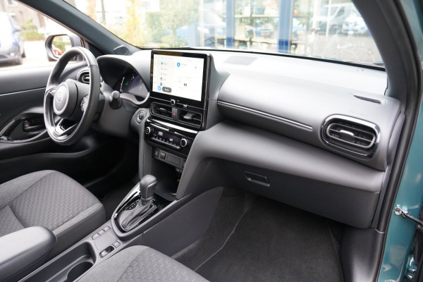 Toyota Yaris Cross 1.5 Hybrid 115 Dynamic|Prijs rijklaar incl fabrieksgarantie|Stoel/Stuurverwarming LMV 17" Clima Camera
