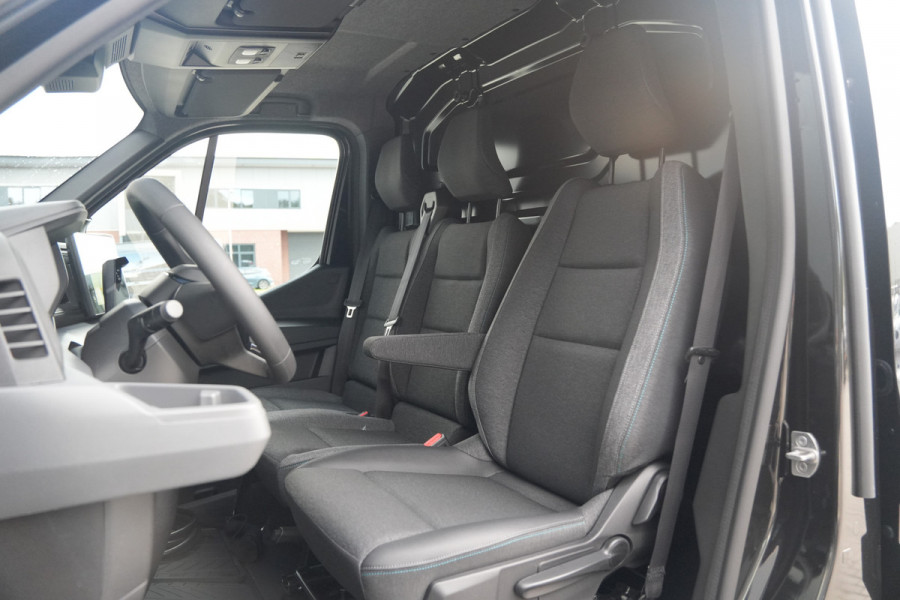 Renault Master E-Tech T35 L2H2 Advance Long Range 87 kWh 143pk - 2x Schuifdeur - Navi - Camera - Betimmering - Trekhaak - Blind Spot - Stoelverwarming