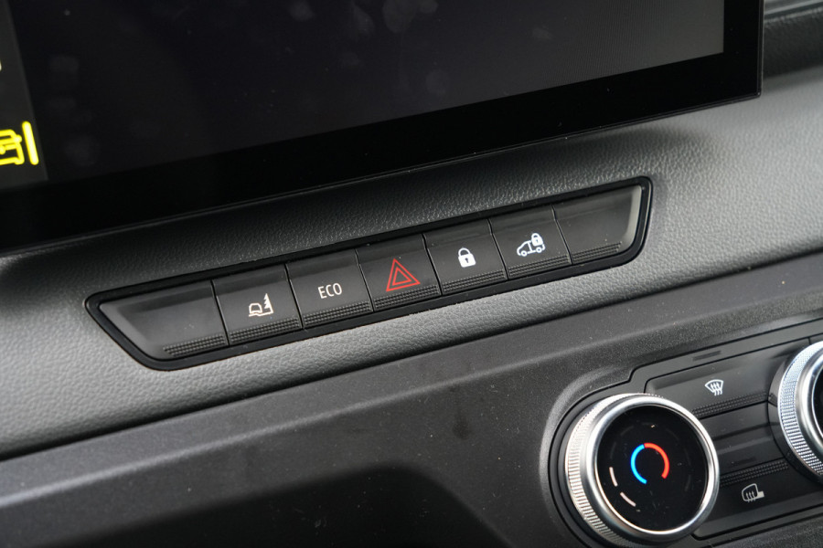 Renault Master E-Tech T35 L2H2 Advance Long Range 87 kWh 143pk - 2x Schuifdeur - Navi - Camera - Betimmering - Trekhaak - Blind Spot - Stoelverwarming