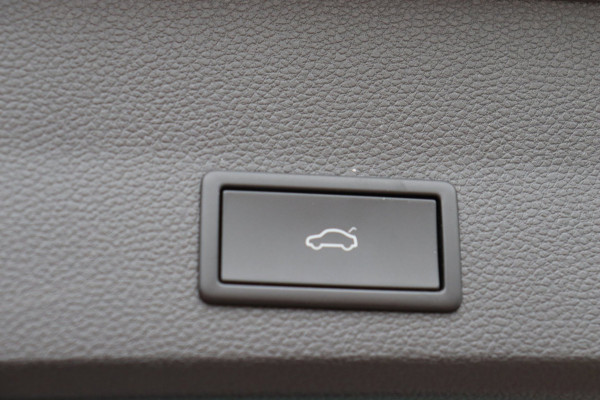 Seat Ateca 1.5 TSI FR Business Intense Org.NL el.stoel+mem+vw stuurverw. parkeerhulp el.klep camera's