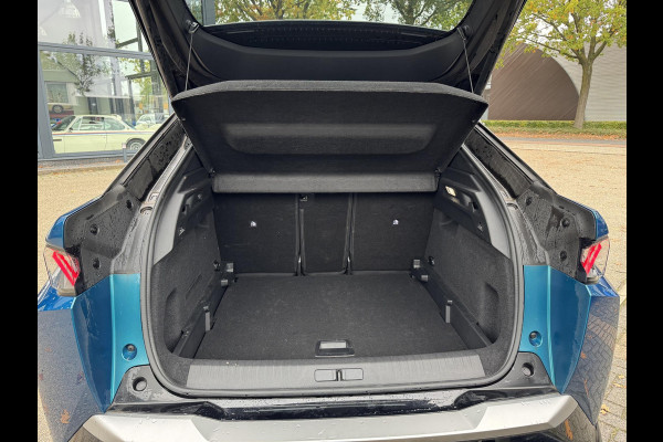 Peugeot E-3008 GT 73 kWh SOH 97%| WARMTEPOMP | 360° CAMERA| | KEYLESS ENTRY | 14.432KM! | DIGI. DASH| DEALER ONDERHOUDEN | CARPLAY/ ANDROID AUTO| EL.KLEP | STOEL + STUUR VERW. | 12 MND BOVAG GARANTIE