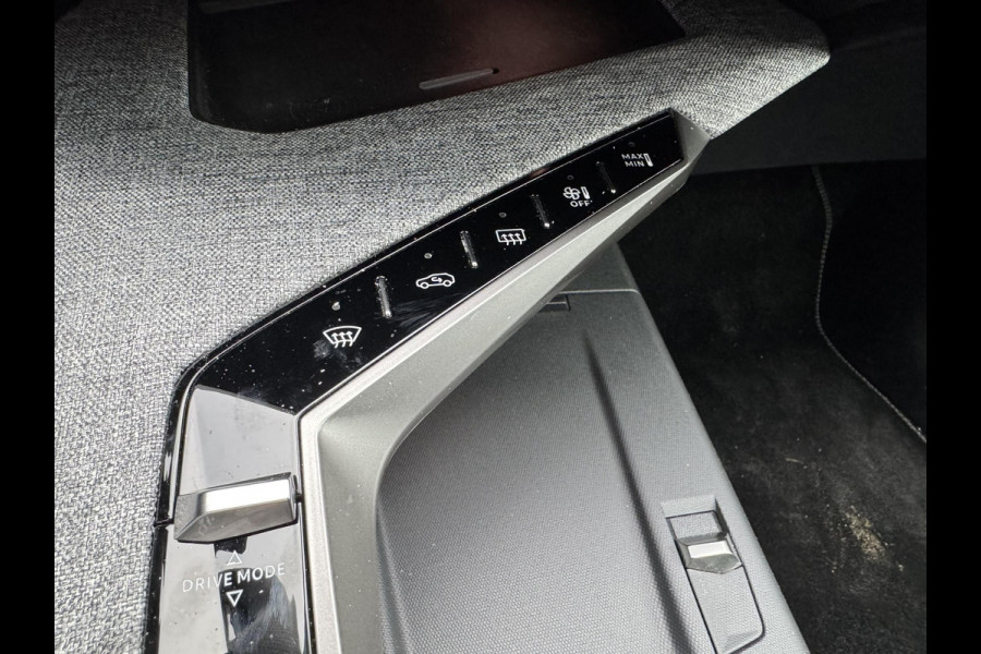 Peugeot E-3008 GT 73 kWh SOH 97%| WARMTEPOMP | 360° CAMERA| | KEYLESS ENTRY | 14.432KM! | DIGI. DASH| DEALER ONDERHOUDEN | CARPLAY/ ANDROID AUTO| EL.KLEP | STOEL + STUUR VERW. | 12 MND BOVAG GARANTIE