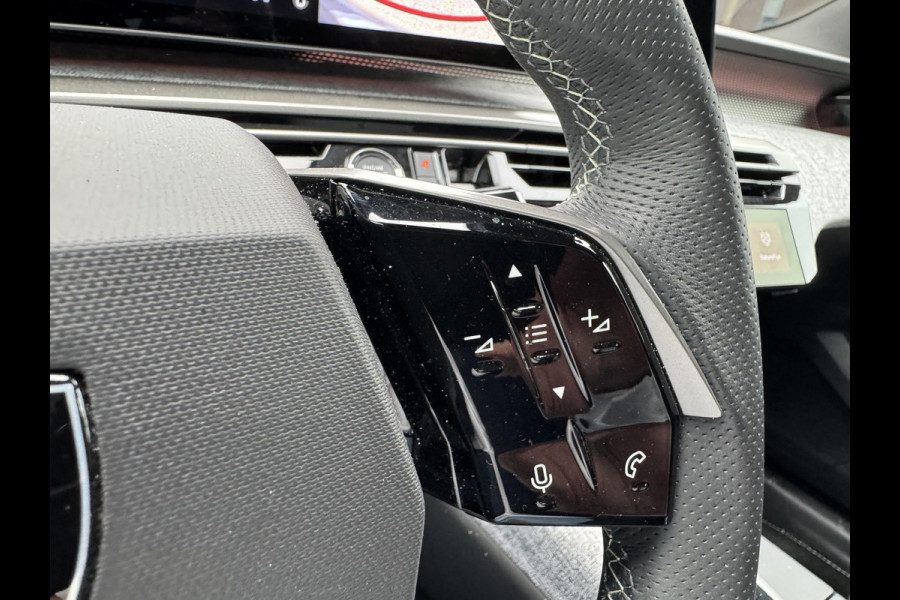 Peugeot E-3008 GT 73 kWh SOH 97%| WARMTEPOMP | 360° CAMERA| | KEYLESS ENTRY | 14.432KM! | DIGI. DASH| DEALER ONDERHOUDEN | CARPLAY/ ANDROID AUTO| EL.KLEP | STOEL + STUUR VERW. | 12 MND BOVAG GARANTIE