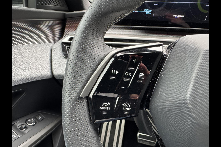 Peugeot E-3008 GT 73 kWh SOH 97%| WARMTEPOMP | 360° CAMERA| | KEYLESS ENTRY | 14.432KM! | DIGI. DASH| DEALER ONDERHOUDEN | CARPLAY/ ANDROID AUTO| EL.KLEP | STOEL + STUUR VERW. | 12 MND BOVAG GARANTIE