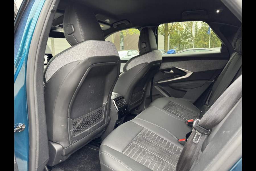 Peugeot E-3008 GT 73 kWh SOH 97%| WARMTEPOMP | 360° CAMERA| | KEYLESS ENTRY | 14.432KM! | DIGI. DASH| DEALER ONDERHOUDEN | CARPLAY/ ANDROID AUTO| EL.KLEP | STOEL + STUUR VERW. | 12 MND BOVAG GARANTIE