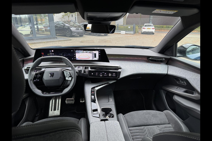 Peugeot E-3008 GT 73 kWh SOH 97%| WARMTEPOMP | 360° CAMERA| | KEYLESS ENTRY | 14.432KM! | DIGI. DASH| DEALER ONDERHOUDEN | CARPLAY/ ANDROID AUTO| EL.KLEP | STOEL + STUUR VERW. | 12 MND BOVAG GARANTIE