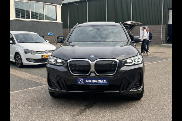 BMW iX3 Executive 80 kWh SOH 99% | M-SPORT| ELEKTRISCHE TREKHAAK| PANO| LEDER | DRIVING ASSISTENT PROFF. | MEMORY STOEL| CAMERA | APPLE CARPLAY |