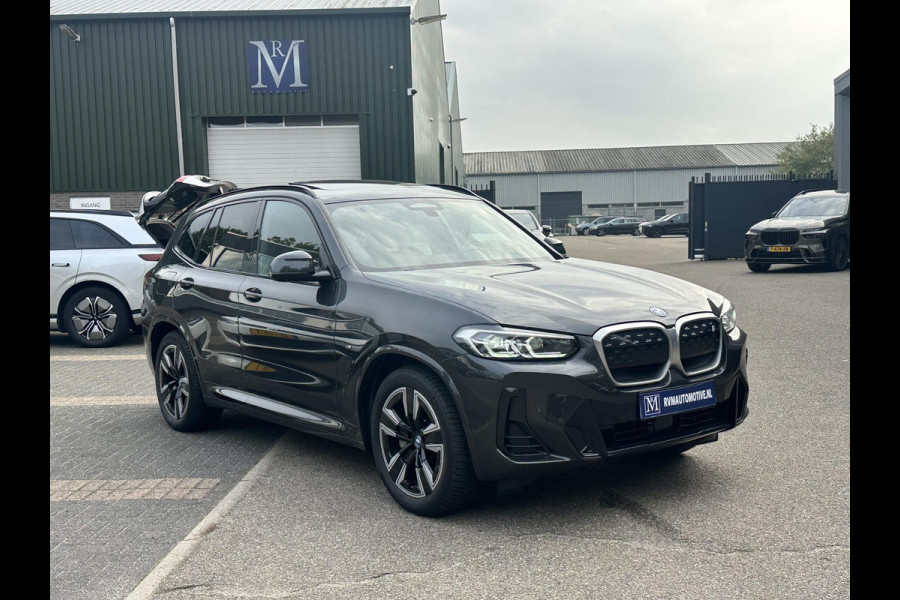 BMW iX3 Executive 80 kWh SOH 99% | M-SPORT| ELEKTRISCHE TREKHAAK| PANO| LEDER | DRIVING ASSISTENT PROFF. | MEMORY STOEL| CAMERA | APPLE CARPLAY |