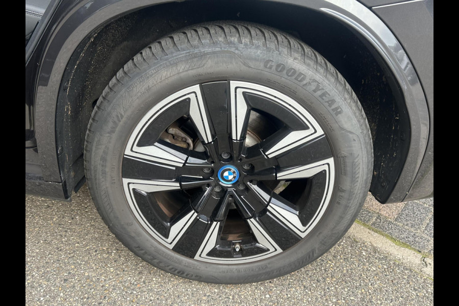 BMW iX3 Executive 80 kWh SOH 99% | M-SPORT| ELEKTRISCHE TREKHAAK| PANO| LEDER | DRIVING ASSISTENT PROFF. | MEMORY STOEL| CAMERA | APPLE CARPLAY |