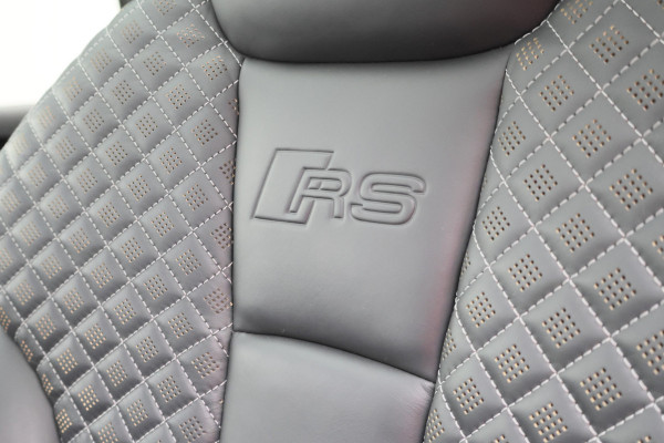 Audi RS3 Sportback 2.5 TFSI Quattro Panoramadak, Virtual Cokcpit, Leer, ACC, B&O, Apple CarPlay, Camera, Keyless, 19"