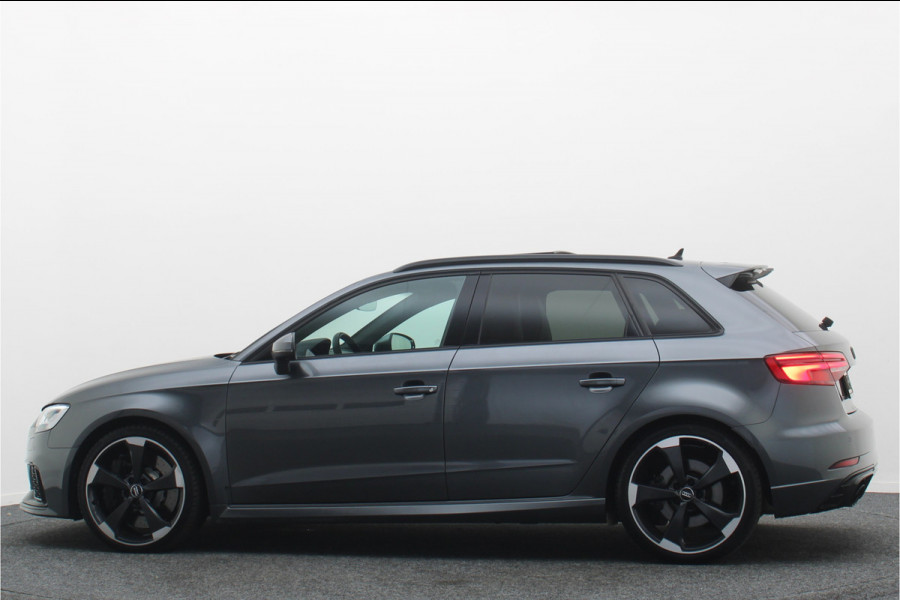 Audi RS3 Sportback 2.5 TFSI Quattro Panoramadak, Virtual Cokcpit, Leer, ACC, B&O, Apple CarPlay, Camera, Keyless, 19"
