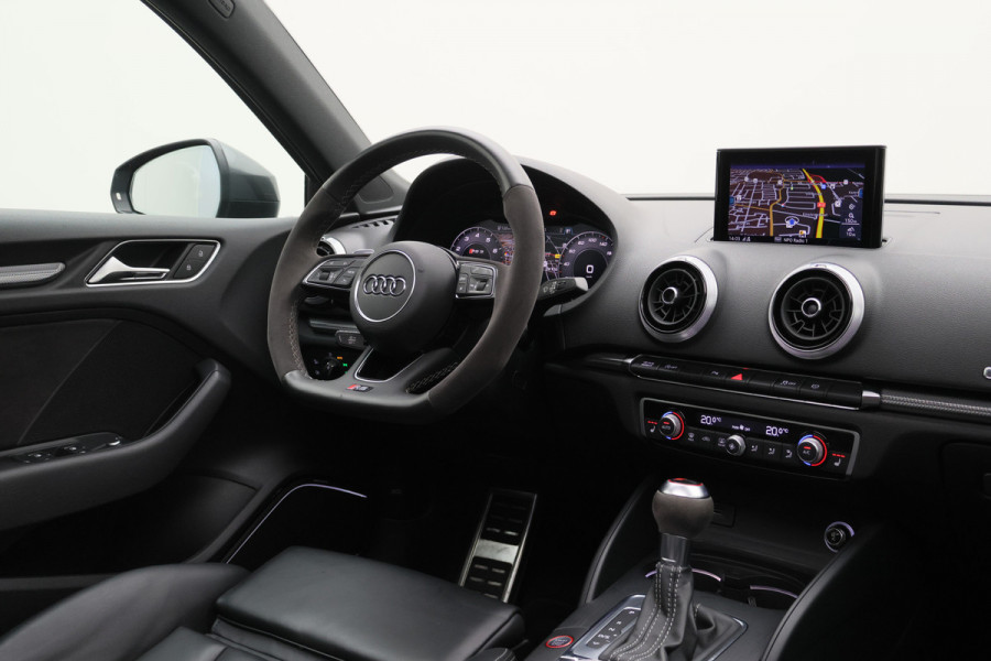 Audi RS3 Sportback 2.5 TFSI Quattro Panoramadak, Virtual Cokcpit, Leer, ACC, B&O, Apple CarPlay, Camera, Keyless, 19"
