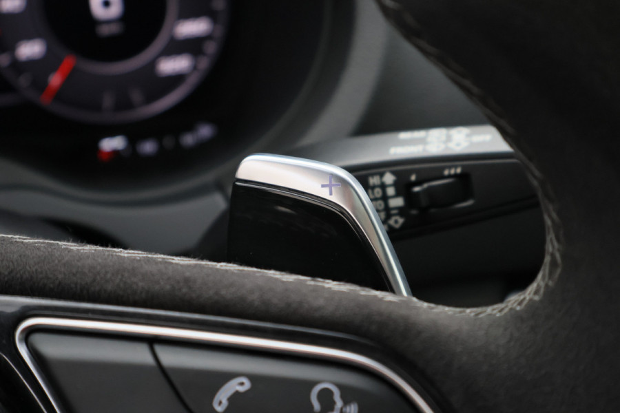 Audi RS3 Sportback 2.5 TFSI Quattro Panoramadak, Virtual Cokcpit, Leer, ACC, B&O, Apple CarPlay, Camera, Keyless, 19"