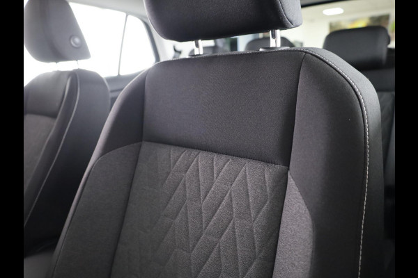 Volkswagen T-Cross 1.0 TSI Life GOAL 116 pk Automaat (DSG) | Verlengde garantie | Navigatie via App | Autom. airco | Parkeersensoren | Adaptieve cruise control | Stoelverwarming |