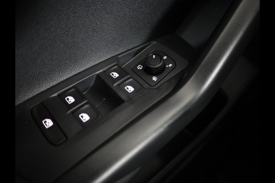 Volkswagen T-Cross 1.0 TSI Life GOAL 116 pk Automaat (DSG) | Verlengde garantie | Navigatie via App | Autom. airco | Parkeersensoren | Adaptieve cruise control | Stoelverwarming |
