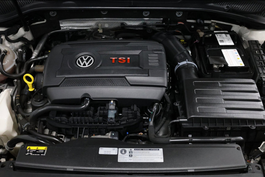 Volkswagen Golf 2.0 TSI GTI TCR 290+PK LED/VIRTUAL/PANO/ALCANTARA+S.VERWARMING/LMV 19'/CAM/DYNAUDIO/LINE/ACC/ECC/12 MDN GARANTIE!